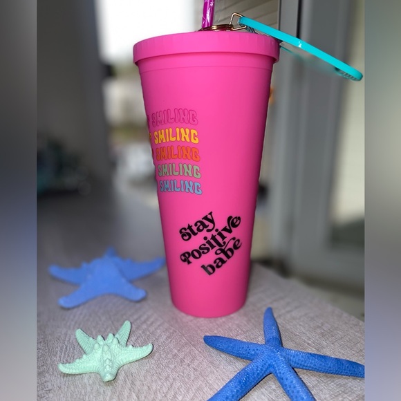 Brand New 24oz Hot Pink Tumbler - Picture 3 of 7